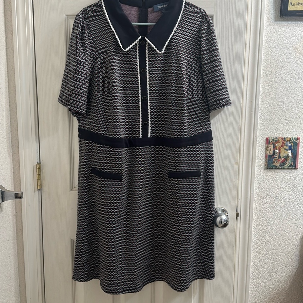 Cute ModCloth Fitted Midi Stretchy